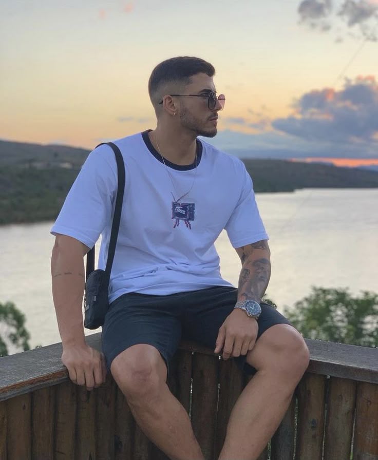 <em><strong>Daniel Segovia</strong></em>